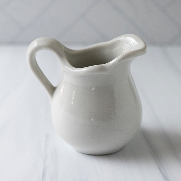 Caribe Puerto Rico white pitcher creamer vintage - Picture 3 of 6
